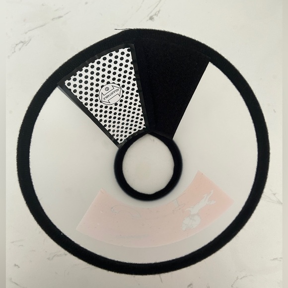 Adjustable Pet Recovery Cone - XS (Under 10 Pounds) - NWT - Picture 4 of 4